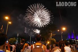 Thế giới đón năm mới 2021. Bá» Tui Ngay Nhá»¯ng Lá»i Chuc Má»«ng NÄƒm Má»›i Báº±ng Tiáº¿ng Anh Y NghÄ©a Tin Tá»©c Má»›i Nháº¥t 24h Ä'á»c Bao Lao Ä'á»™ng Online Laodong Vn