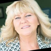 Deborah Runyon's Instagram, Twitter & Facebook