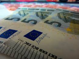 Ecco tutti i requisiti e limiti. Reddito Di Cittadinanza Pagamento Dicembre 2019 Ecco Quando Arriva