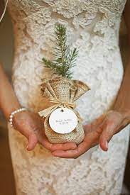 Jeder gast erhält als dankeschön auf der hochzeit ein kleines geschenk vom brautpaar. Gastgeschenke Hochzeit Selber Machen 37 Originelle Ideen Mit Bildern