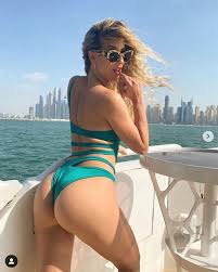 Driven by my passion for travel and a love of people i began my journey as an escort about two years ago and have been modelling for over four years. Qm Idybmmpizdm
