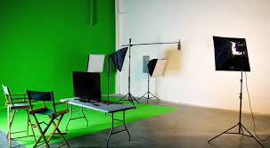Permanent Studio With Green Screen Paint Greenscreen Studio Green Room Interior Design