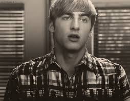 Broken (Broken, #1) by Annie Jocoby