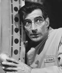 Robert James (actor)