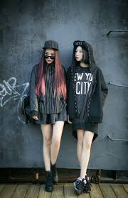 Find out how to rock the style for an effortlessly cool look with well, to answer that question, we've rounded up effortlessly cool grunge outfit ideas to help you nail. Korean Grunge Style Korean Fashion Amino