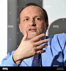 Michael wal hi-res stock photography and images