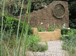 Selber Flechten Mit Weidenruten Weiden Garten Weidenzaun