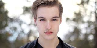 Riverdale Actor Wants to Play Nightwing