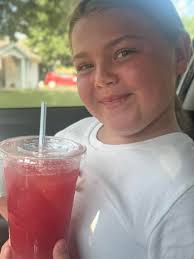 Anyone see the agua frescas people out ?