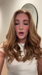 Abby Labar's Instagram, Twitter & Facebook