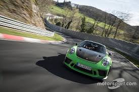 The big bumper with a low apron and grilles to cool the brakes and. Porsche 911 Gt3 Rs Rekordrunde Auf Nurburgring Nordschleife