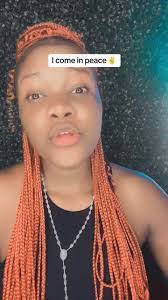 Lenore Calhoun's Instagram, Twitter & Facebook