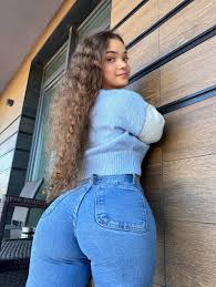 Lola Alphy 🤍 (@lola.alphy) • Threads, Say more