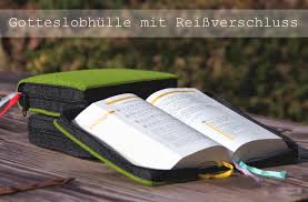 Um dir einen elch aus filz zu basteln, brauchst du: Machwerk Anleitung Bucherhulle Gotteslobhulle Mit Umlaufendem Reissverschluss