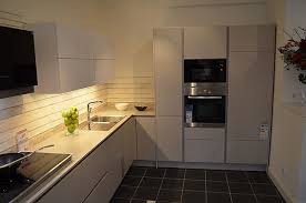 Nobilia Linen Laser Sand Matt Nobilia Grifflose L Kuche Sand Matt Kuche L Kuchen Nobilia Kuchen