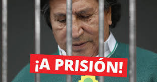 Abraham Davalos's Instagram, Twitter & Facebook