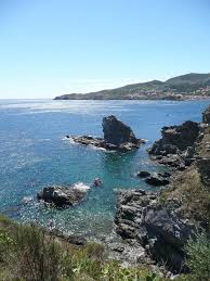 Au sud de la france, au bord de la méditerranée et aux portes de l'espagne, cerbère bénéficie d'un climat et d'un ensoleillement exceptionnel toute l'année. Reserve Naturelle De Cerbere Banyuls Languedoc Roussillon France Tourisme En France Tourisme Roussillon France