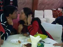 Couples New Year Party Games Little Hearts In Your Mouth Party Games Funny Party Games New Years Party