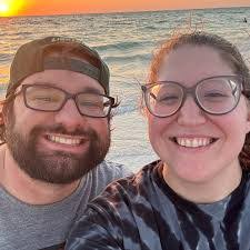 Patti Helton's Instagram, Twitter & Facebook