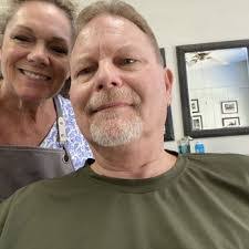 Shannon Barber's Instagram, Twitter & Facebook