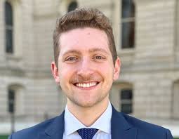 Jacob Manning's Instagram, Twitter & Facebook