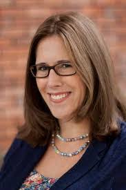 Darcy Moon's Instagram, Twitter & Facebook