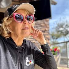 Throwback to the day PSL became GML. Gary Metivier took over Paula Sands  Live