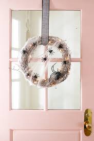 Cat & bats halloween wreath. Easy Diy Halloween Wreath With Spiderwebs Modern Glam