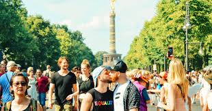 Der csd berlin 2018 (christopher street day) fand am 28. Csd Berlin Gay Pride Sexy Photos Of Germany S Capital City Pride