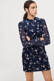 2019 Hm Elbise Modelleri Lacivert Kadife Kisa Uzun Kol Cicek Desenli The Dress Elbise Modelleri Elbise