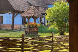 Viscri e unul din locurile in care ne doream de foarte mult timp sa ajungem. Casa Printul De Wales De La Viscri Home Facebook