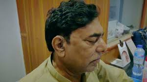 Nazakat Ali Is Able to Hear Again With the Help of a Hearing Aid