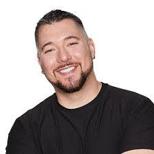 Miguel Ryan's Instagram, Twitter & Facebook