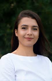 Ms Erin Wenger is a former mootie, having prevailed in the Vis East Grand  Final, and is currently coaching the Mandalay team remotely. Another great  moot enthusiast, Erin will be one of