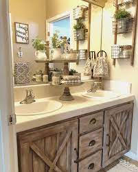 50 Lovely Bathroom Decor Ideas With Farmhouse Style Beautiful Bathroom Decor Farmhouse Bathroom Decor Bathroom Decor