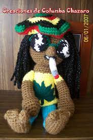 Que Tal Este Es Bob Marley Me Quedo Super Me Encanto Ya Tengo Que Hacer 2 Mas Dinosaur Stuffed Animal Dinosaur Animals