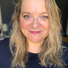 The Everyday Girls Guide to Living in Truth, Self-Love, and Acceptance:  MacDonald, Leanne, Life, Crystal D, Smith, Natalie, Hobdey, Carolyn, Womack  MBA, Tierra, Cusano, Michelina, Scott, Meg, Dempsey, Laura, Keen, Eliana,  Fraser,