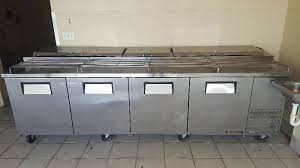 Design • true's commitment to using the highest quality materials and oversized refrigeration systems provides the user with colder product. True Tpp 119 119 Pizza Prep Table Papa John S Pizza Restaurant Auction Equip Bid