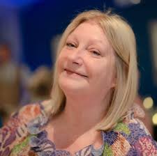 What time does the restaurant open