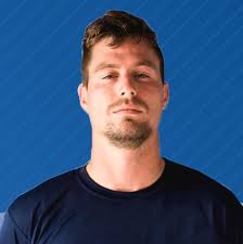 Adrian Motta's Instagram, Twitter & Facebook