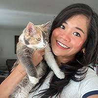 Megan Farve's Instagram, Twitter & Facebook