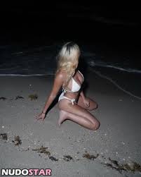 Zoe Riser  zoe.riser  zoe.riserr  zoeriserr Nude Leaks Photo 2 - NudoStar