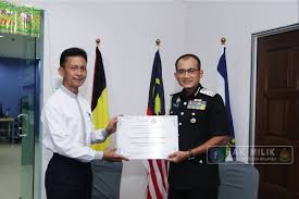 Puan shah inor binti shahbudin, pengarah imigresen negeri pulau pinang dan puan norhasimah binti abdul wahab,timbalan ketua bahagian pekerja asing, jabatan imigresen negeri pulau pinang dengan tajuk 'sto & smo'. Warisbendaharagarang Integritij Twitter