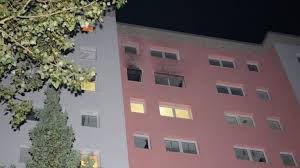 Wir haben 24 immobilien zur miete in wohnung berlin buch ab 520 € für dich gefunden. Wohnung In Hochhaus Brennt Vier Kleinkinder Gerettet B Z Berlin