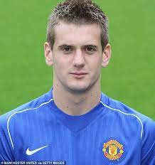 (apr 15, 1986) 6'2 187lbs. Tom Heaton Has Agreed To Join Manchester United And Act As Understudy To De Gea And Henderson Ali2day