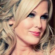 Maggie Stapleton (@maggiespriel)