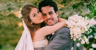 Marina ruy barbosa teve seu nome apontado na web como a responsável pelo fim do casamento de josé loreto e débora nascimento. Marina Ruy Barbosa E Ex Viviam Separados Desde Os Tres Meses De Casamento Istoe Independente