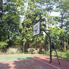 Permainan basket sendiri terbagi dalam dua disiplin yaitu basket 3x3 dan basket tradisional (5x5). Lapangan Basket Bina Marga Cipayung Bina Marga Cipayung