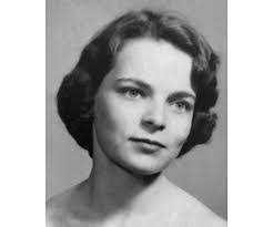 Donna Camille's Instagram, Twitter & Facebook