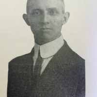 Henry Crouse's Instagram, Twitter & Facebook